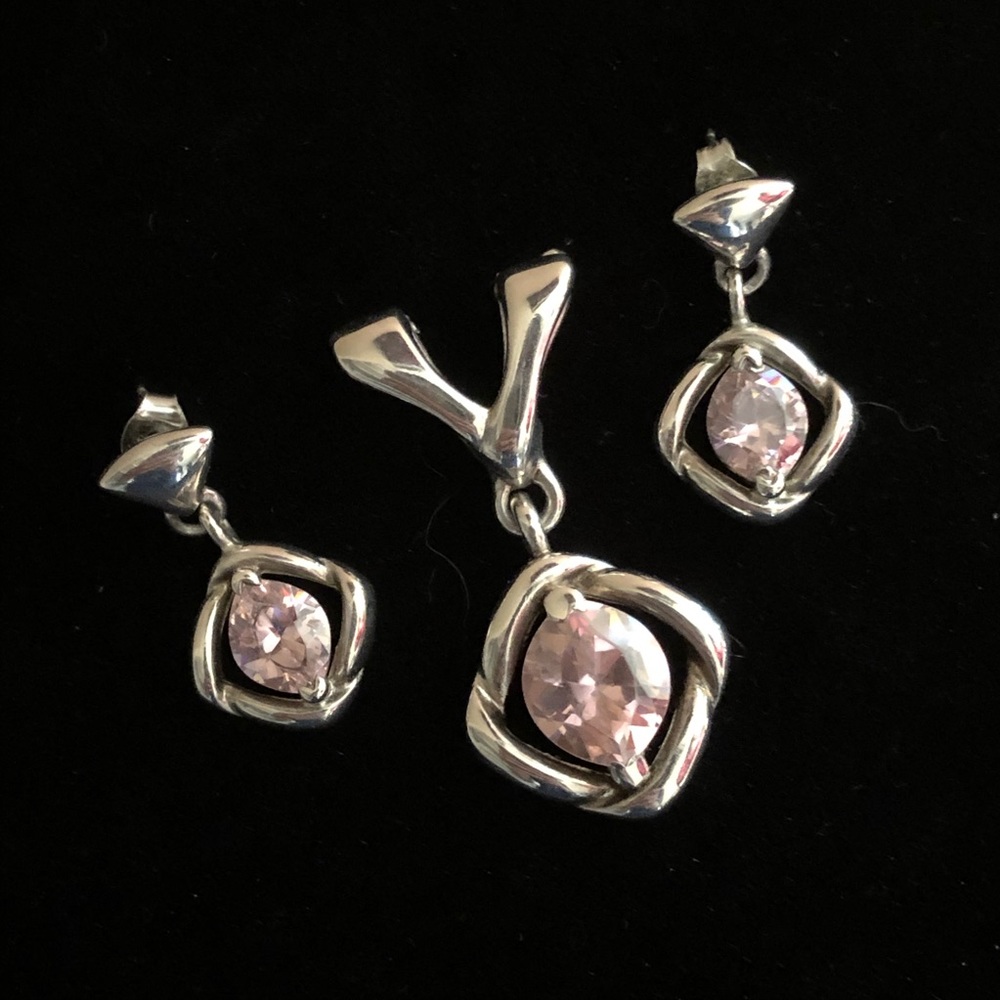 Premier Designs Pink Ice Slide & Earrings Set